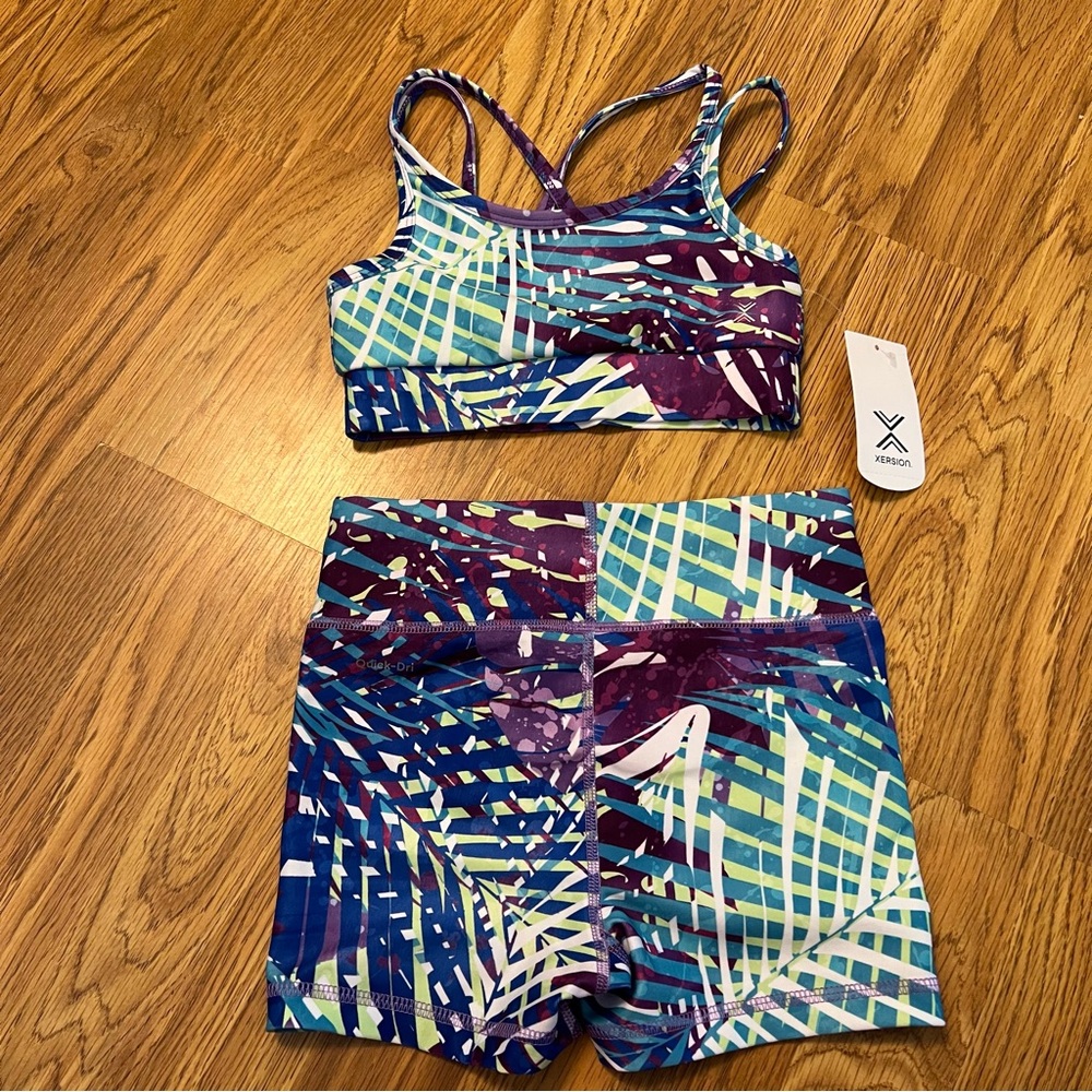 Xersion Blue and Purple Patterned Activewear Set